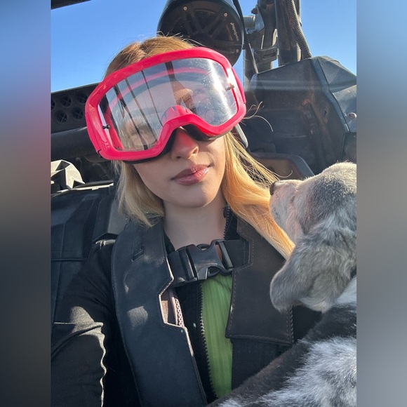 Meet your Posher, Estrella✨🍓 - Picture 10 of 13